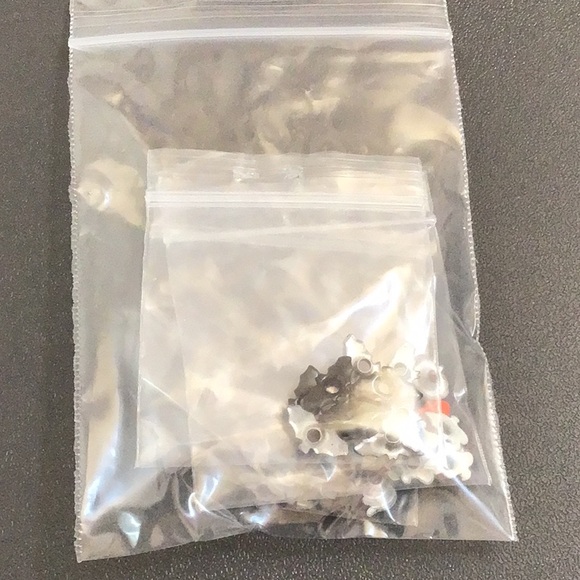 🎃 Halloween Finishing Eyelets for Scrapbooking 🎃 - Picture 4 of 4